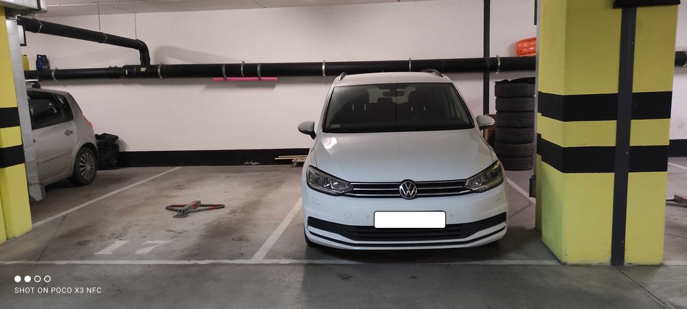 Miejsce postojowe w garażu - ul. Jutrzenki 58-62 Wrocław (KLECINA)