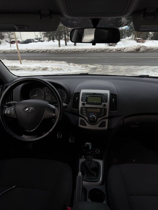 Hyundai i30 1.6mpi 130кс