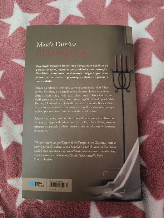 Livro "Recomeçar" de María Dueñas
