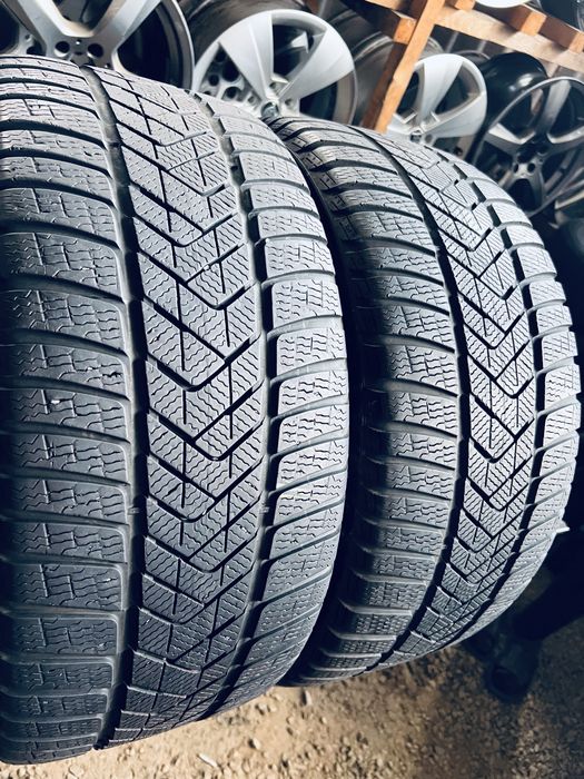 Шини Резина Зимові 255 40 18 Pirelli Sottozero3 RFT 2шт