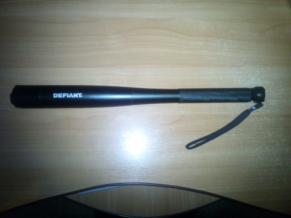 Фонарик біта Defiant