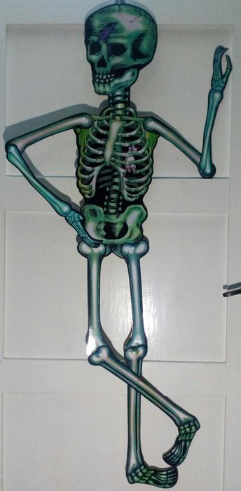 Kościotrup z papieru.