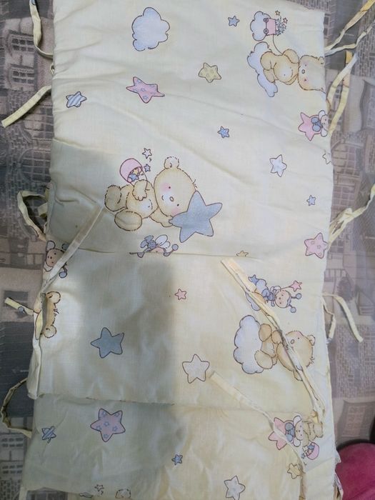 Захист на дитяче ліжечко