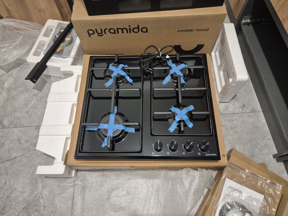 Комплект газова плита pyramida PFE 604 BL H та витяжка Pyramida TL 60 BL нове