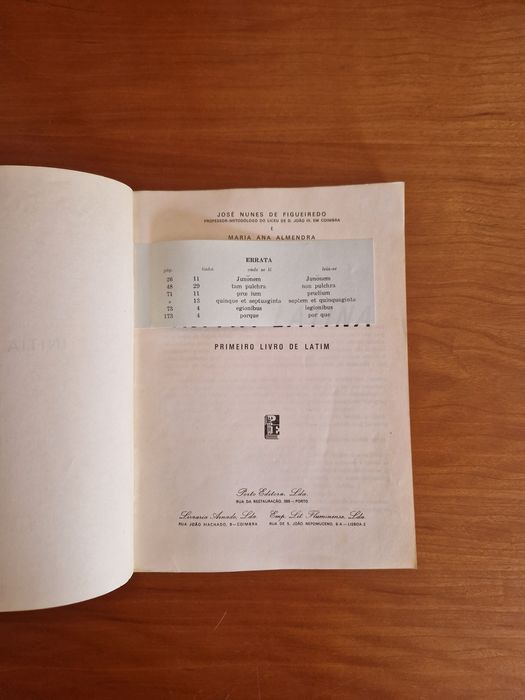 Livro "Initia Latina", de José Nunes de Figueiredo