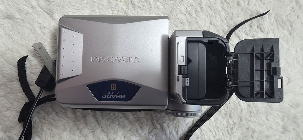 Відеокамера SHARP VL-A111S