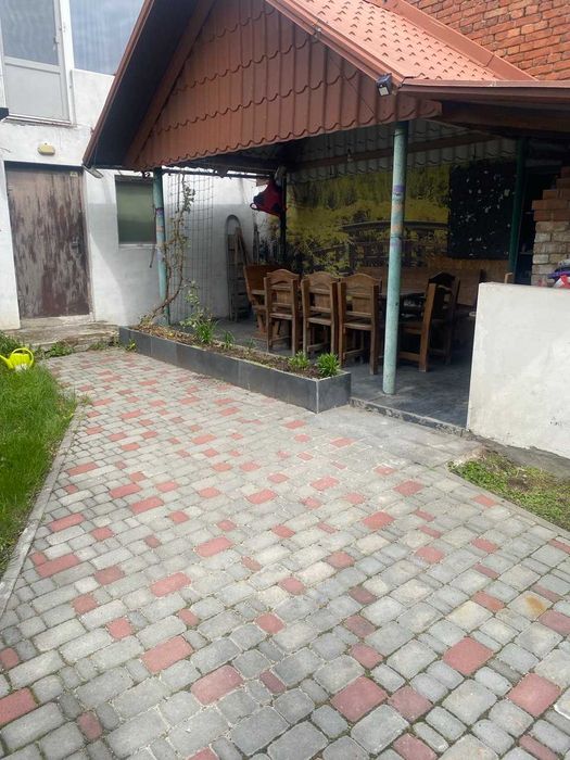 Сдам 3-комнатную квартиру в Центре г. Днепр. Евроремонт. Свой двор на 4 квартиры.