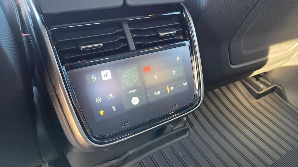 2024 Rivian R1T Dual Large