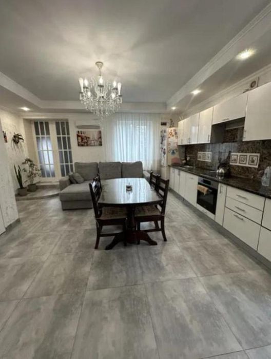 Продаю будинок у с. Нерубайське (215-617)