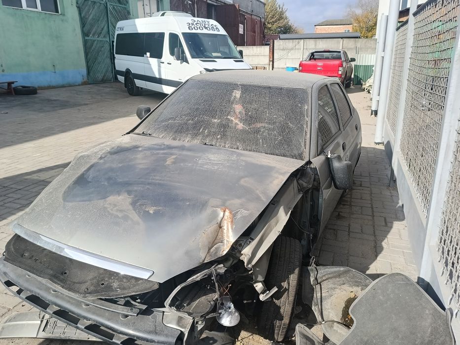 продам LADA-2172.