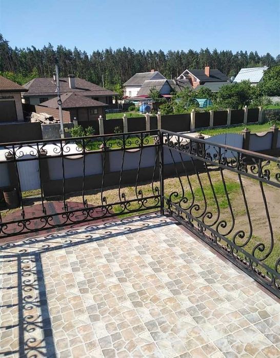 Зарічани ,чудовий будинок в затишному куточку