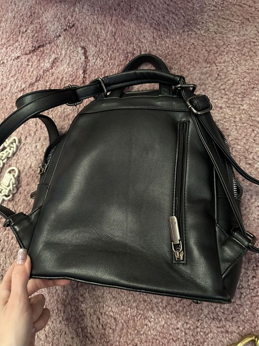 Продам кожанный рюкзак