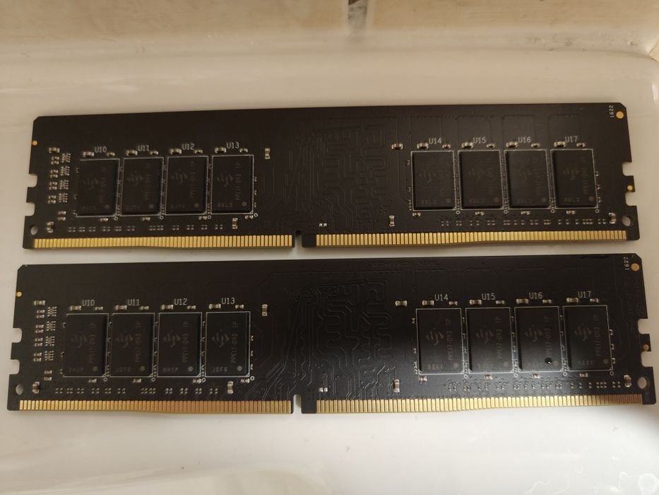 3 kości Pamięć RAM GoodRam 16GB DDR4 17000 DIMM