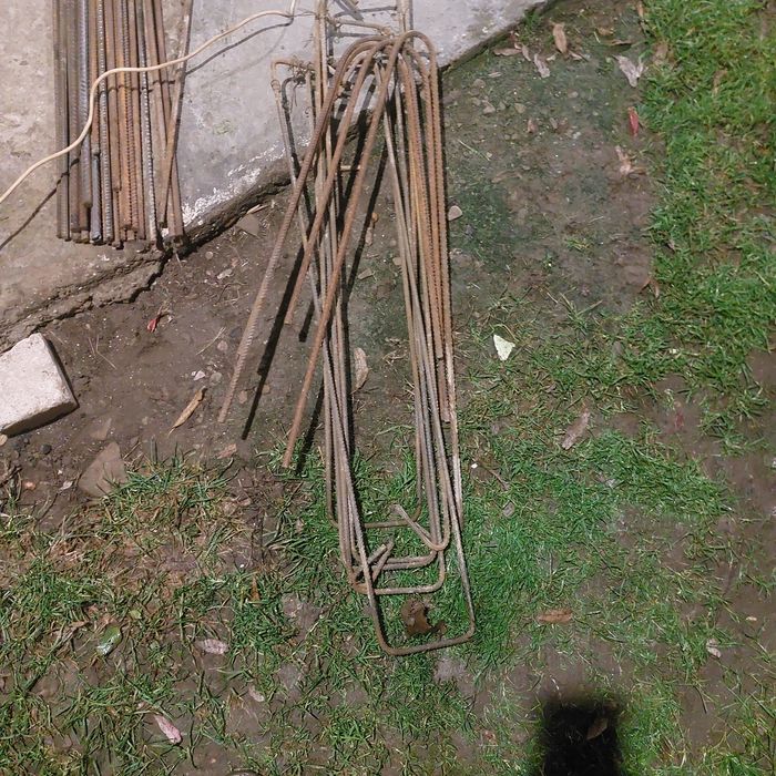 Продам куски арматури для будівництва