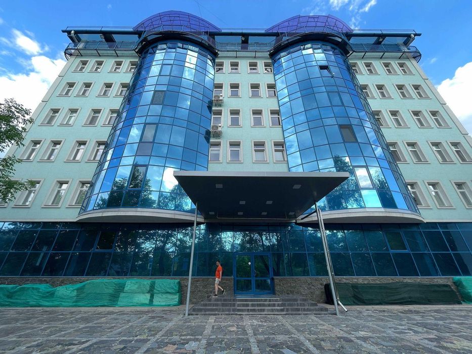 Сдам офісне приміщення. Троєщина. Можна під медцентр.