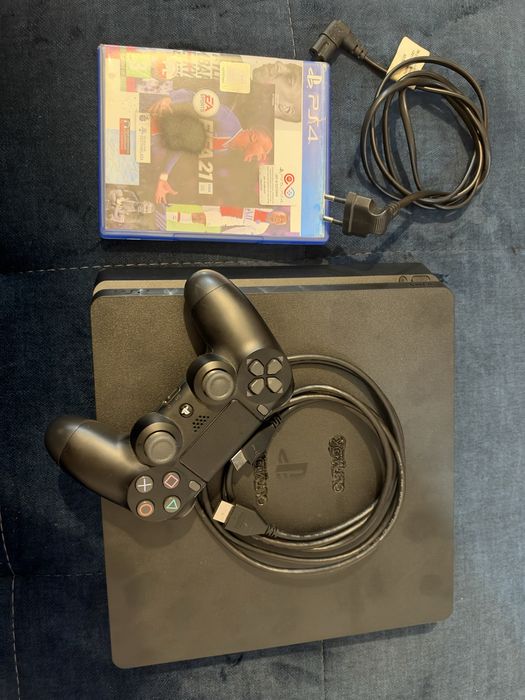 Ps4 slim + pad + fifa 21