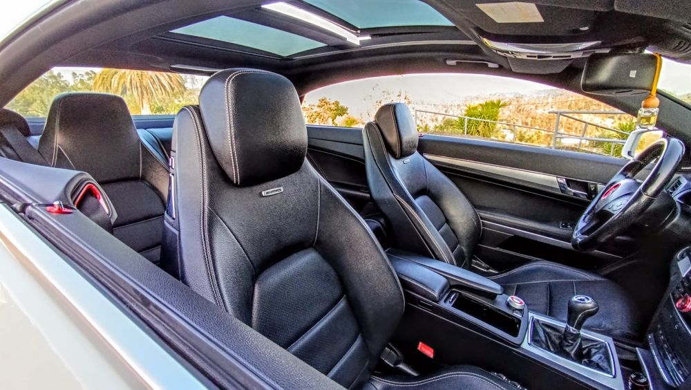 Mercedes E Coupé 2.2 biturbo CDI AMG Skyview