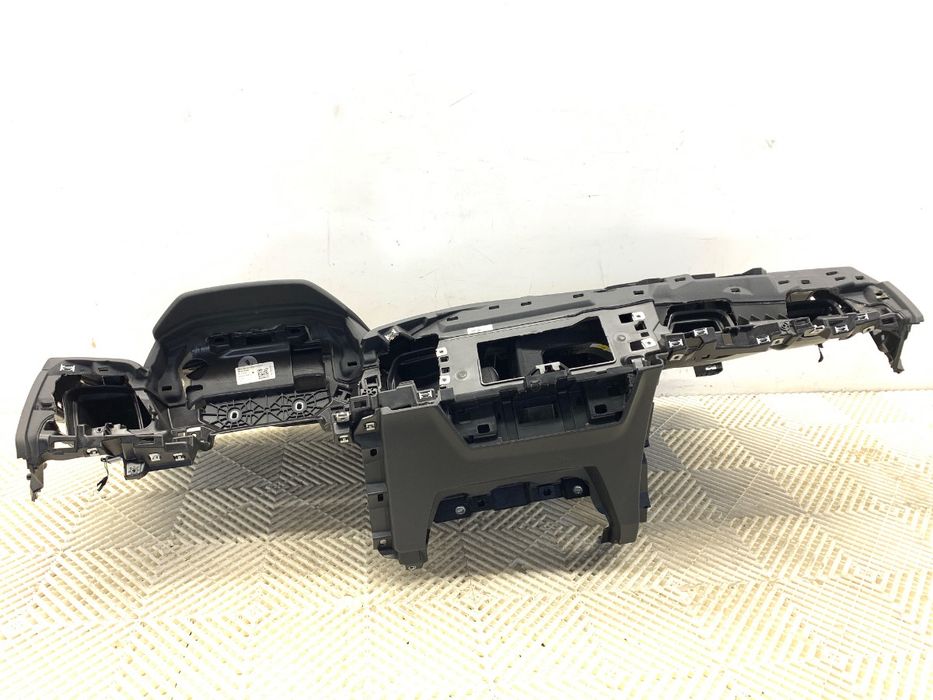 KOKPIT AUDI Q4 89B857001 SUV KONSOLA DESKA ROZDZIELCZA, PANEL
