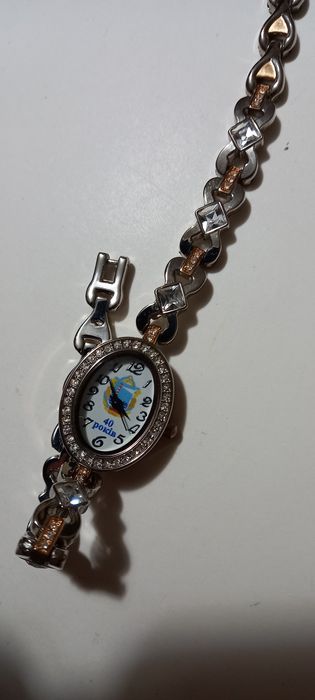 Часы наручные женские