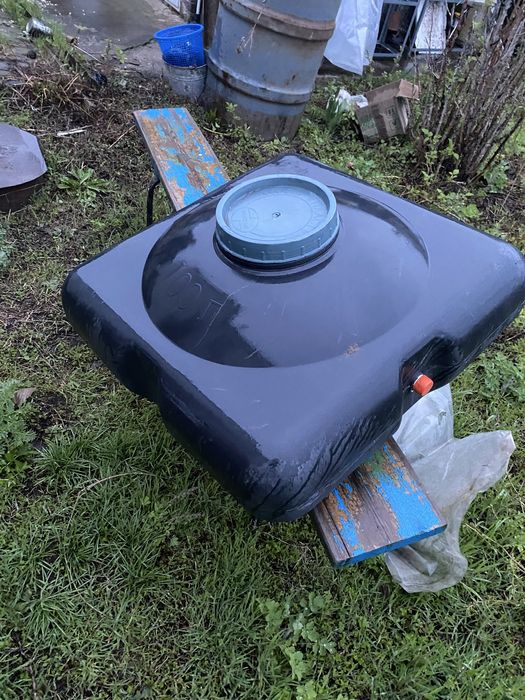 Бак на душ 100л новый!