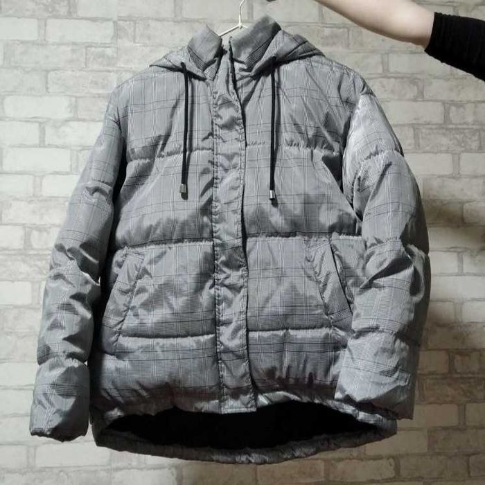 Куртка жіноча зимова демісезонна Forever 21 з капюшоном, оверсайз