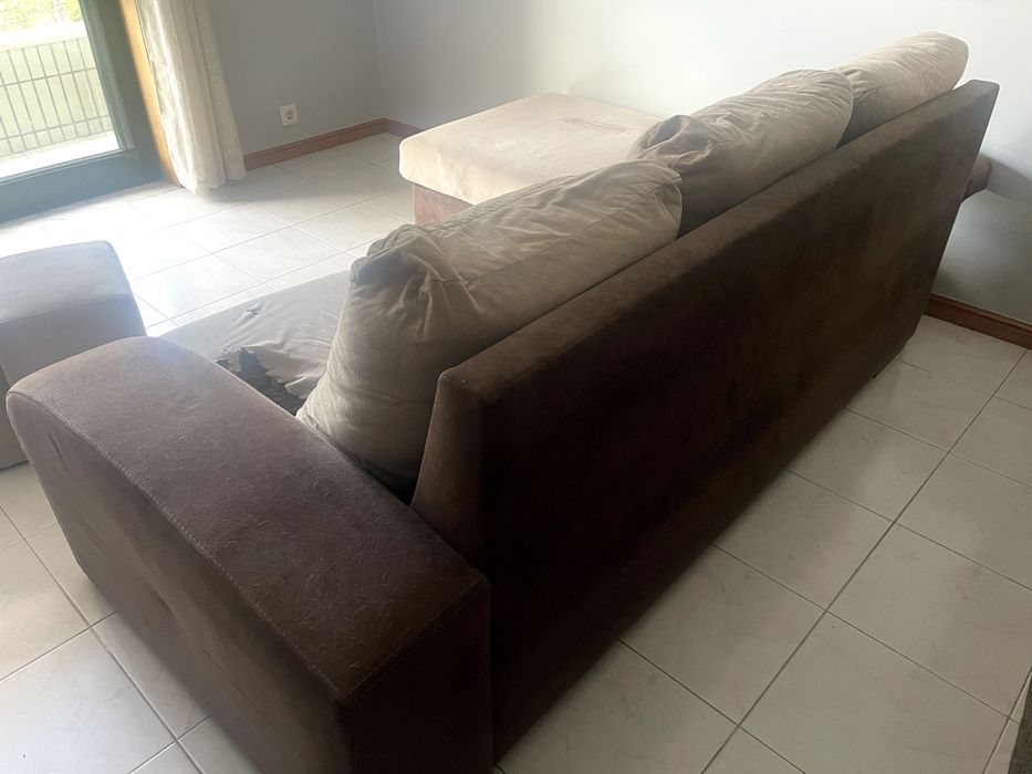 Sofá 3 lugares com Chaise Longue + 2 bancos | 2,25 m