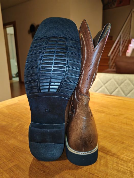 NOVAS A ESTREAR! Botas Cowboy (Texanas) - Cano Médio - Tamanho Único