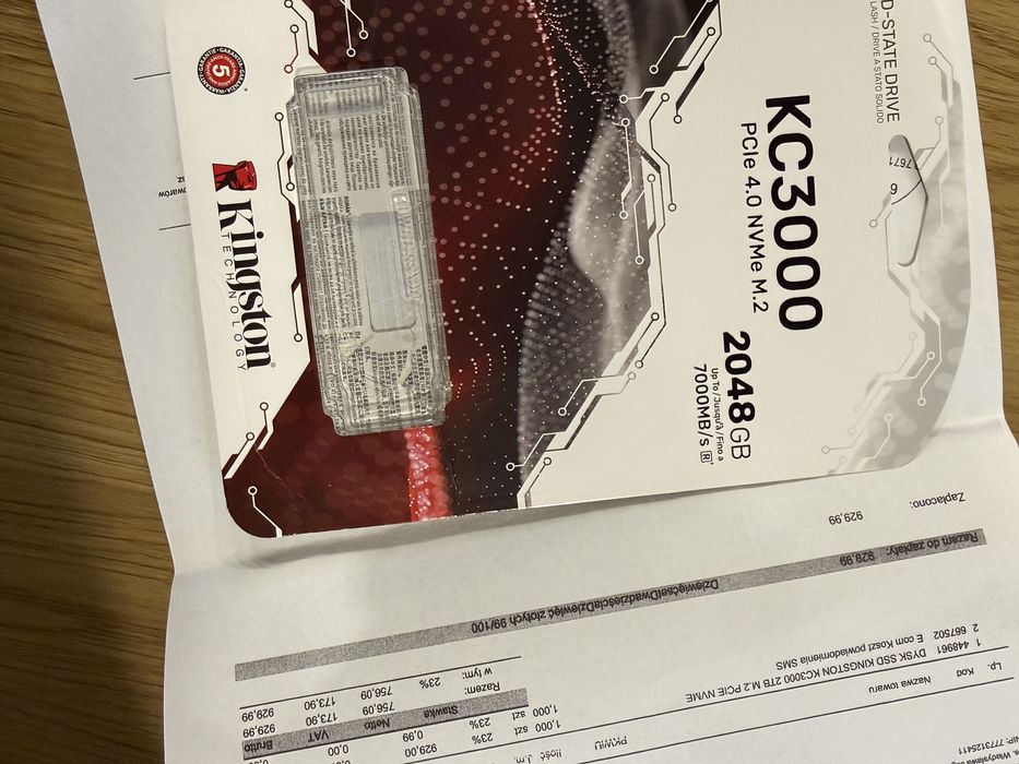 PS5 z napędem + SSD Kingston 2TB- stan idealny- komplet gotowa do gry