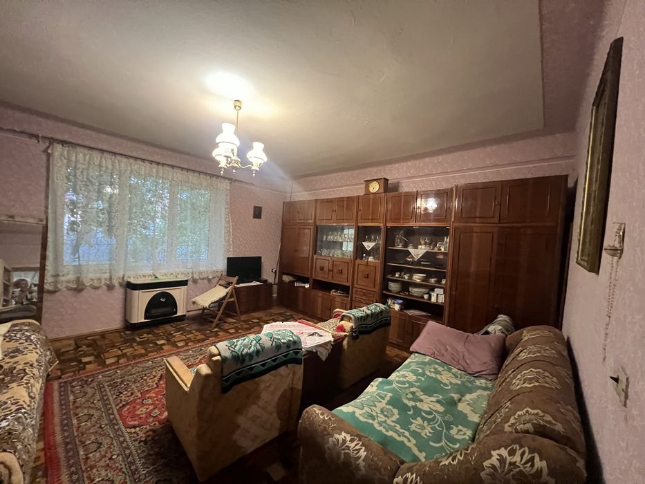Продаж напівособняку в Росвигові