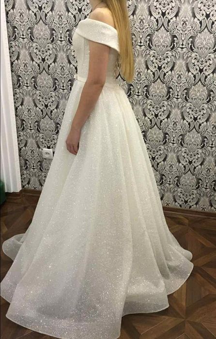 Вечірня/випускна сукня, нова.