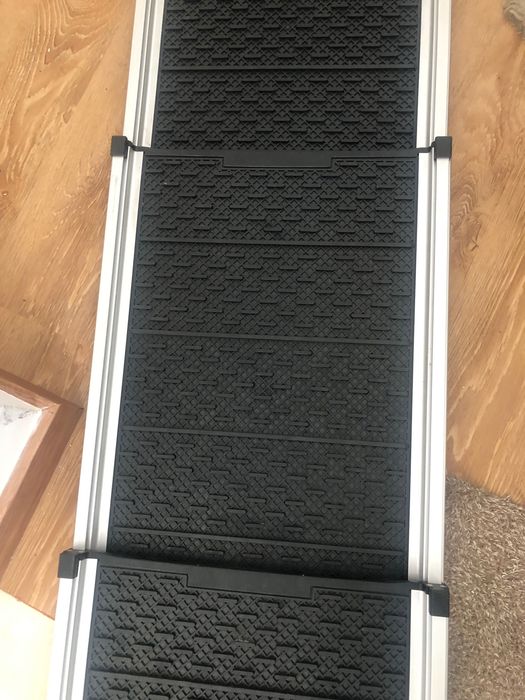 Rampa de acesso ao carro para cães velhos ou doentes - DogWalk3