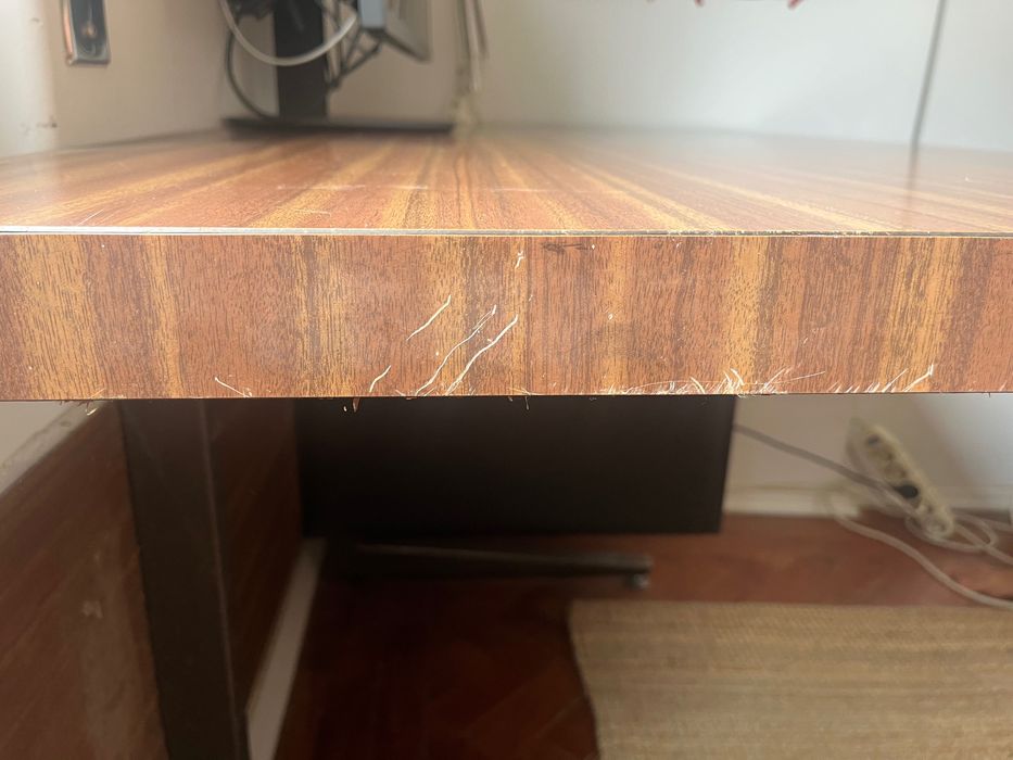 Secretária tipo Daciano da Costa