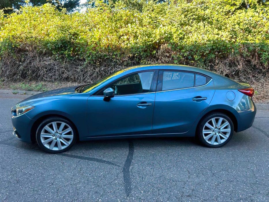 Mazda 3 i Sport      2016