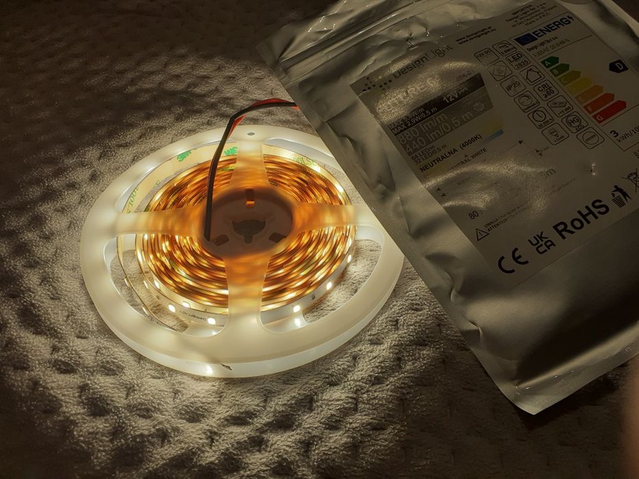 Taśma LED 880lm 4000K 370cm długości