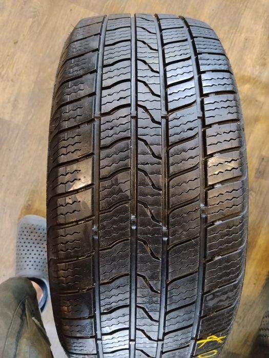 Одна всесезонна шина Windforce 215/50/17