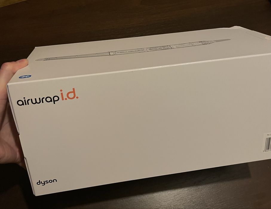 Новий стайлер Dyson Airwrap Id HS08  Straight/Wavy