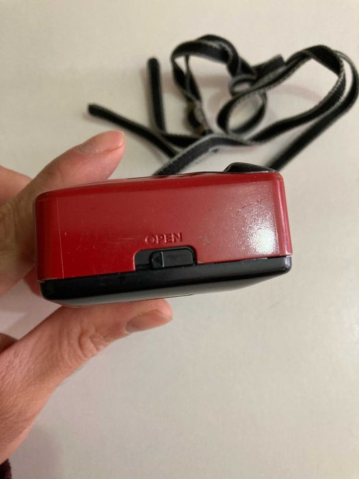 Câmera Fotográfica Konica EU Mini Compacta RED 35mm com caixa original