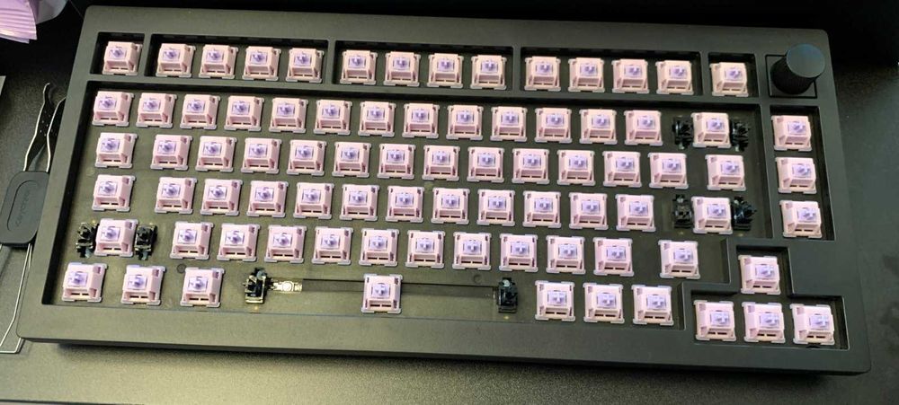 Кастомная беспроводная клавиатура на базе Keychron V1 Max