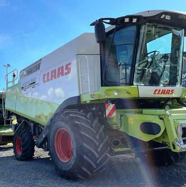 Комбайн зернозбиральний Claas Lexion 580