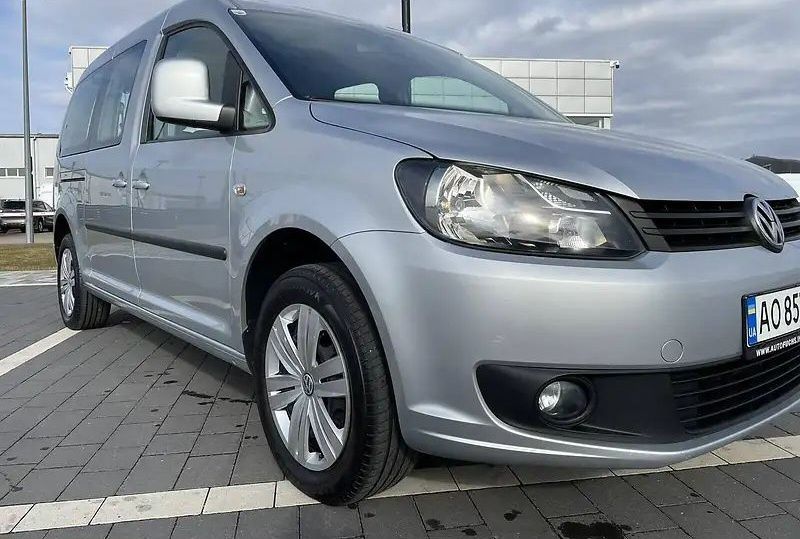 Каддік maxi 7місць 2012р