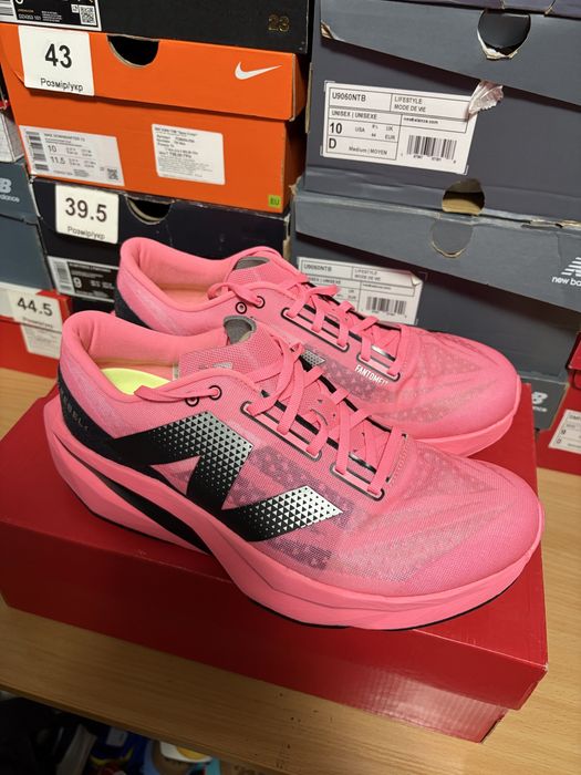 Новые ОРИГИНАЛ оригінал кроссовки кросівки New Balance нб V4 Rebel