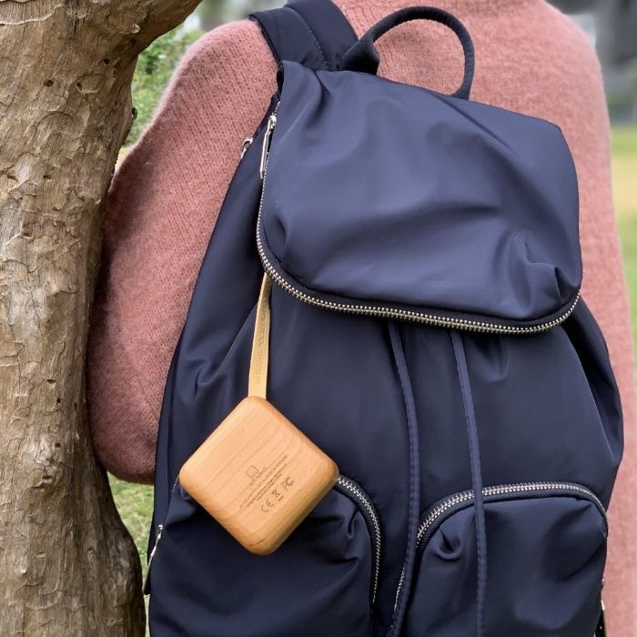 Coluna Bluetooth Portátil em Madeira Natural (Novo e Embalado)