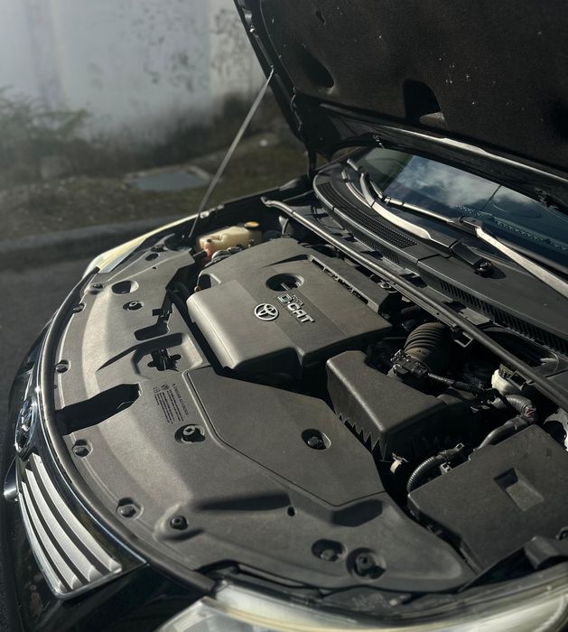 Toyota Avensis 2.2 Sw D-Cat 150cv-Full Extras[Caixa-automática]