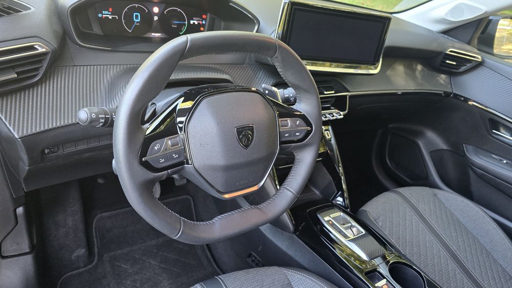 Peugeot 208 1.2 Hybrid