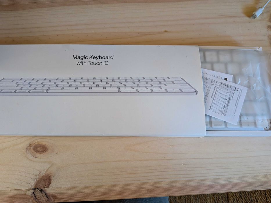 Magic Keyboard Touch ID455719355543070722