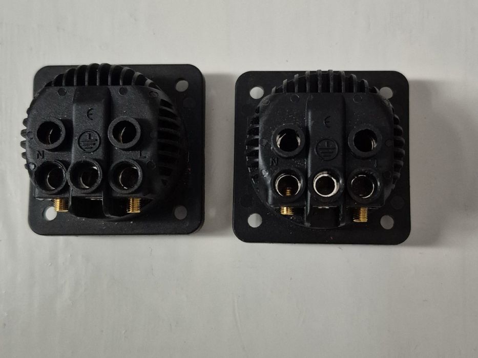 Внутренняя розетка Furutech FI-E30 (G) Япония.