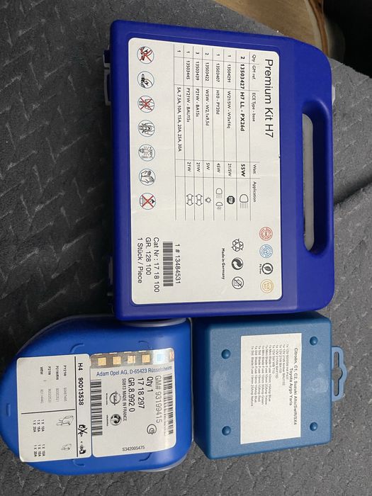 Zestaw zarowek samochodowych