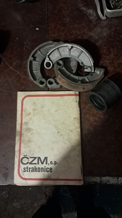 Продам запчастини CZ125.