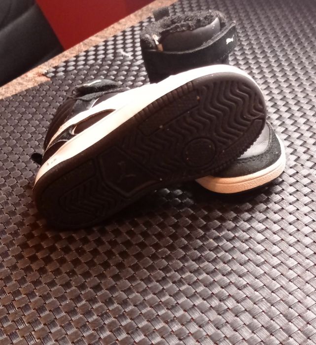 Buty Puma, rozmiar 22