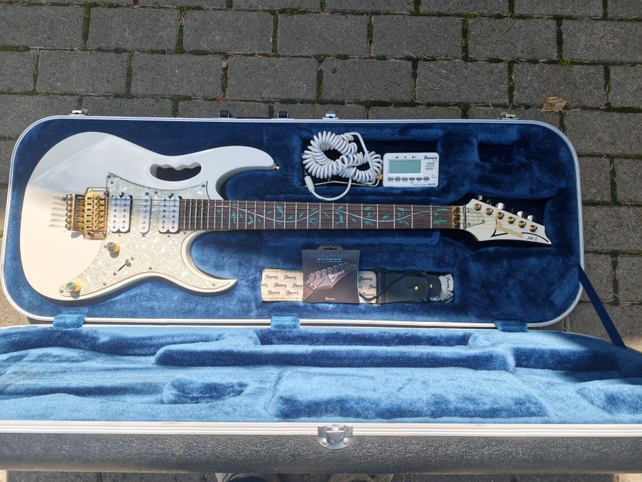 Gitara Ibanez JEM7V-WH Steve'a Vaia 2005 Japan